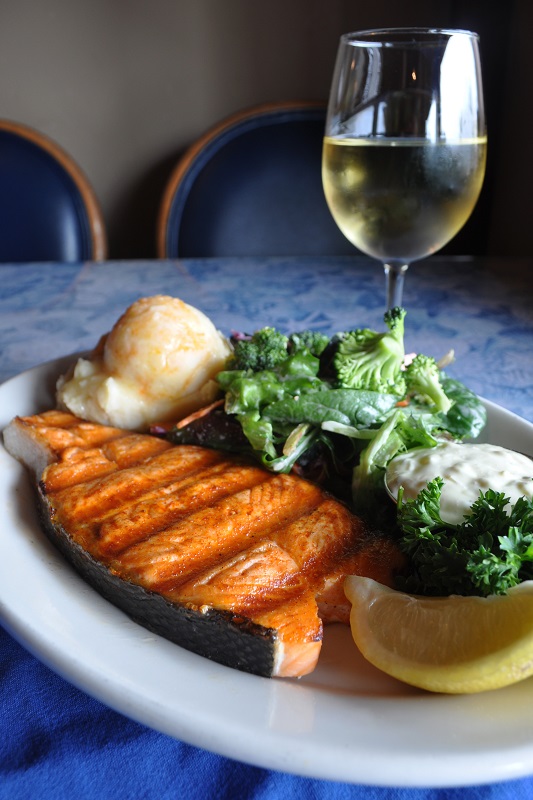 SalmonWhiteWine.jpg