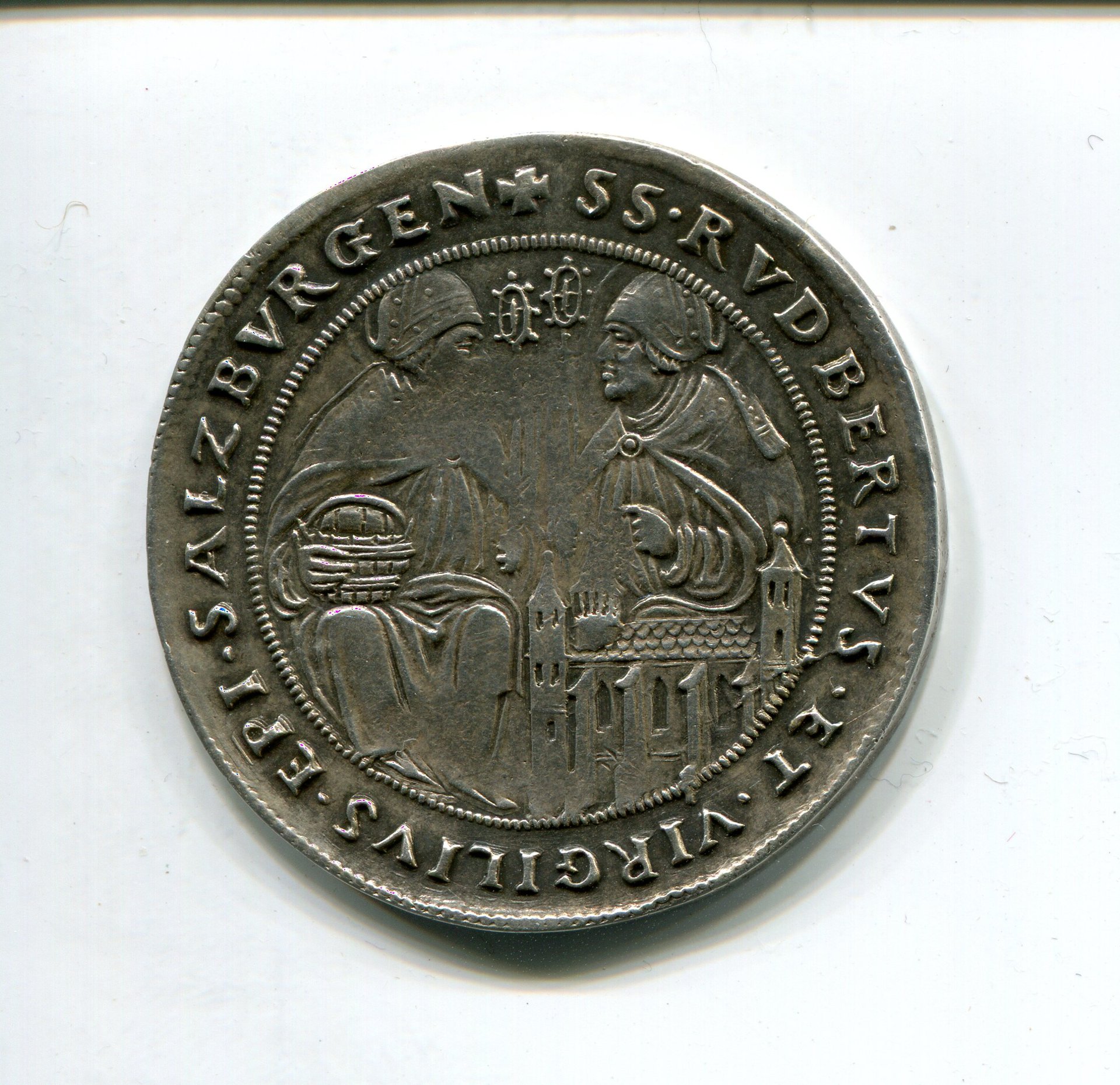 Salzburg Matthaus Lang Half Guldiner 1522 rev 237.jpg