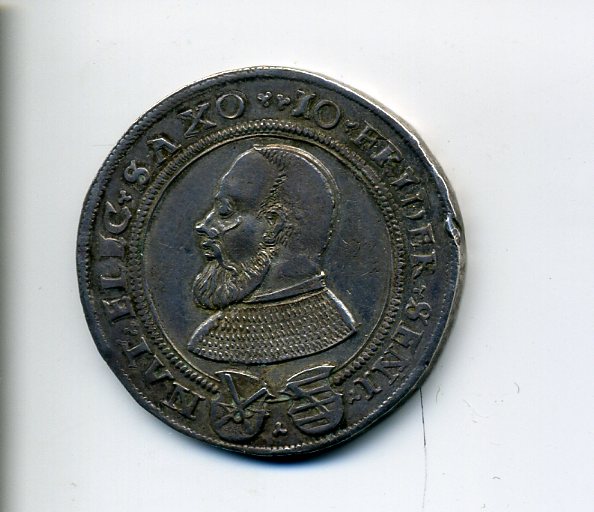 Saxony Ern Johann Fried alone Halbtaler with wound 1552 obv  846.jpg