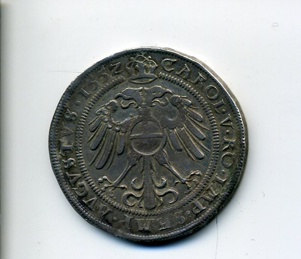 Saxony Ern Johann Fried alone Halbtaler with wound 1552 rev  847.jpg