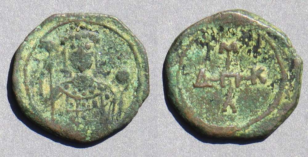 SB1977ManuelIn16127.jpg