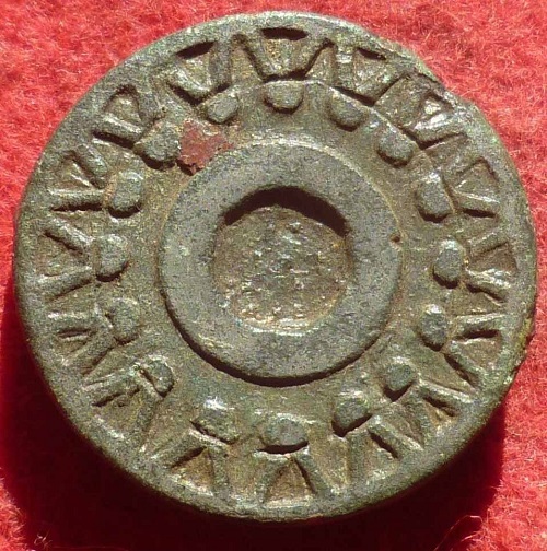 Schijffibula met email ref. Hattatt ABOA 1562 2e eeuw 1.JPG