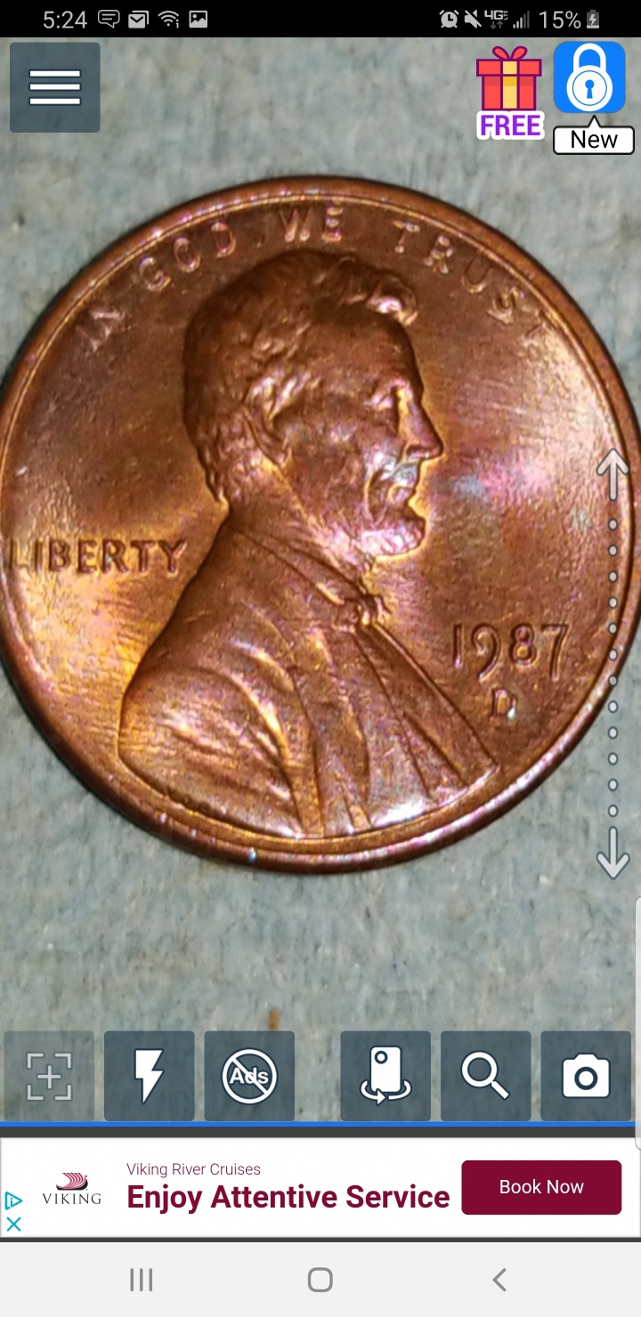 Screenshot_20211129-172425_Flashlight & Magnifying Glass_resized(1).jpg