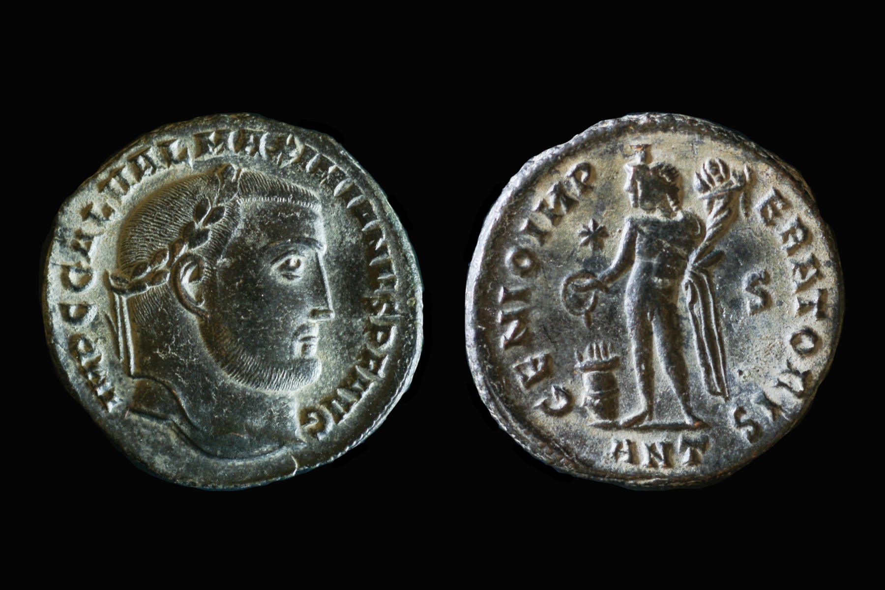 Sear 14521 Galerius follis.jpg