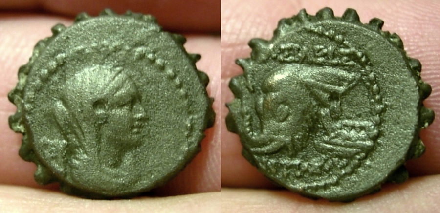 seleukosIVlaodike.jpg