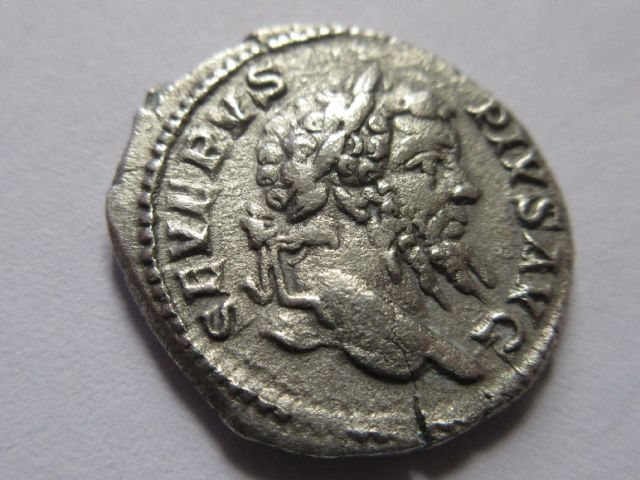 sept sev roma seated obverse.JPG