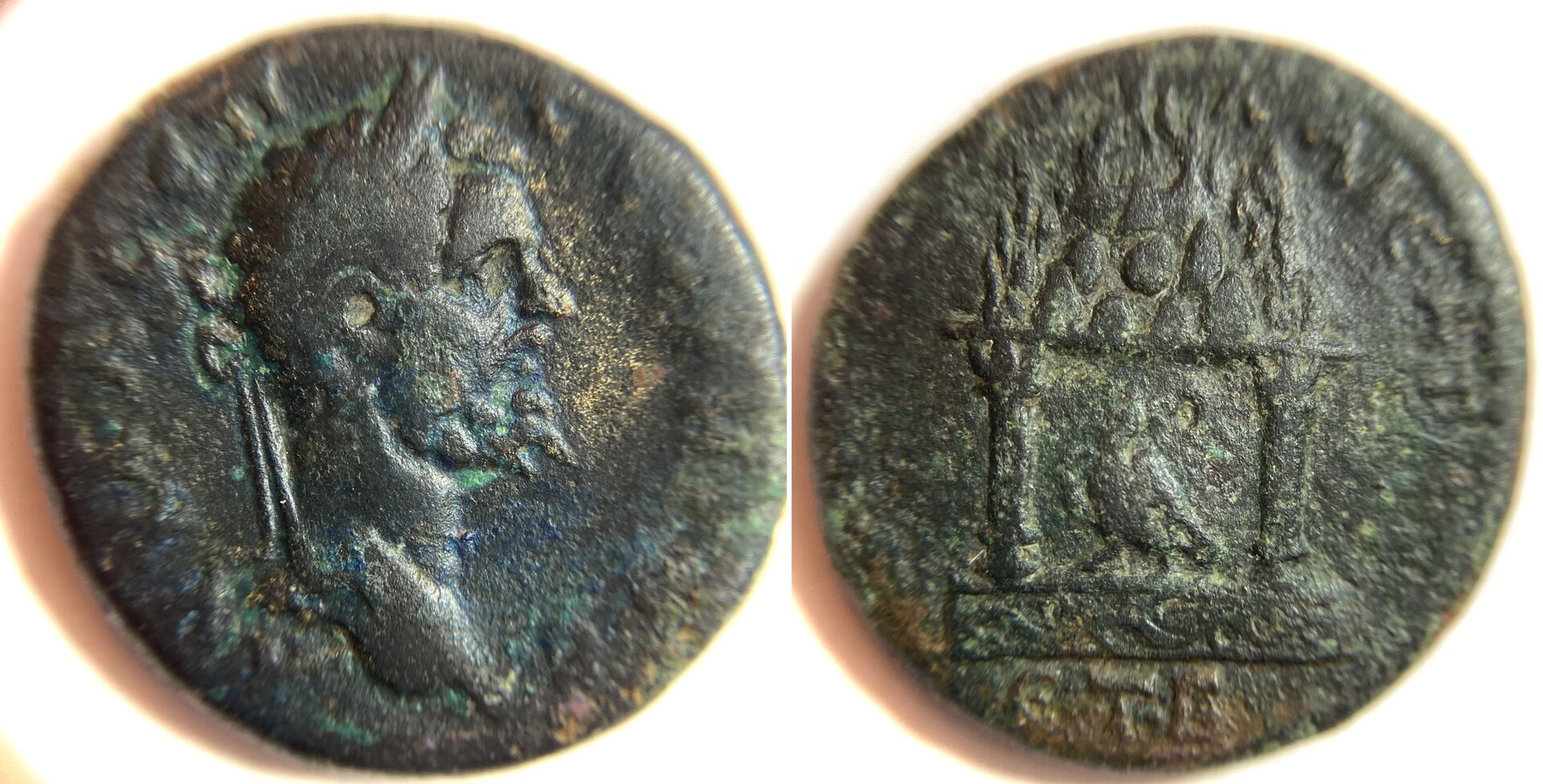 Septimius Severus AE28 BMC Caesarea 243.JPG
