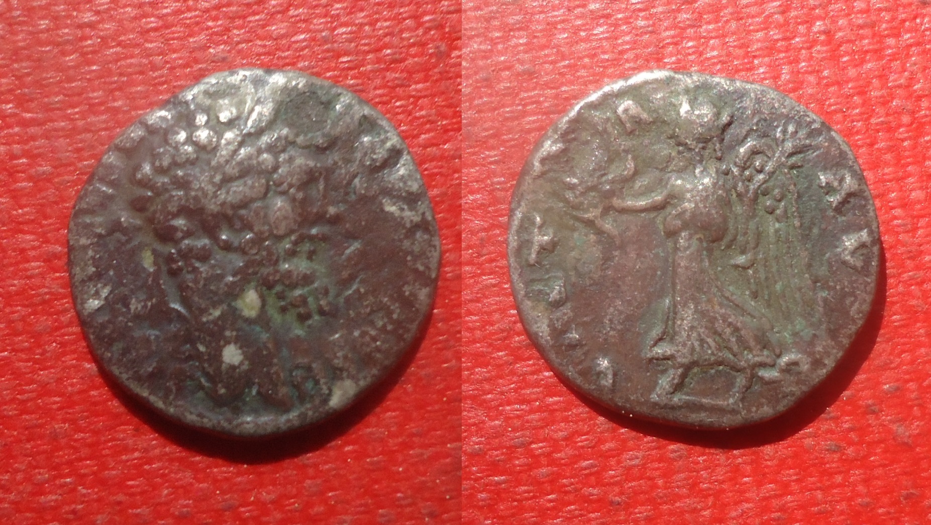 Septimius Severus - Emesa Den. Victory RIC 245 lot Apr 2021 (0).jpg