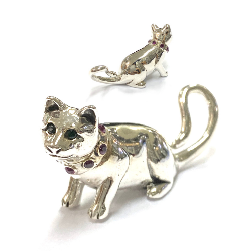 silver cat 1.png