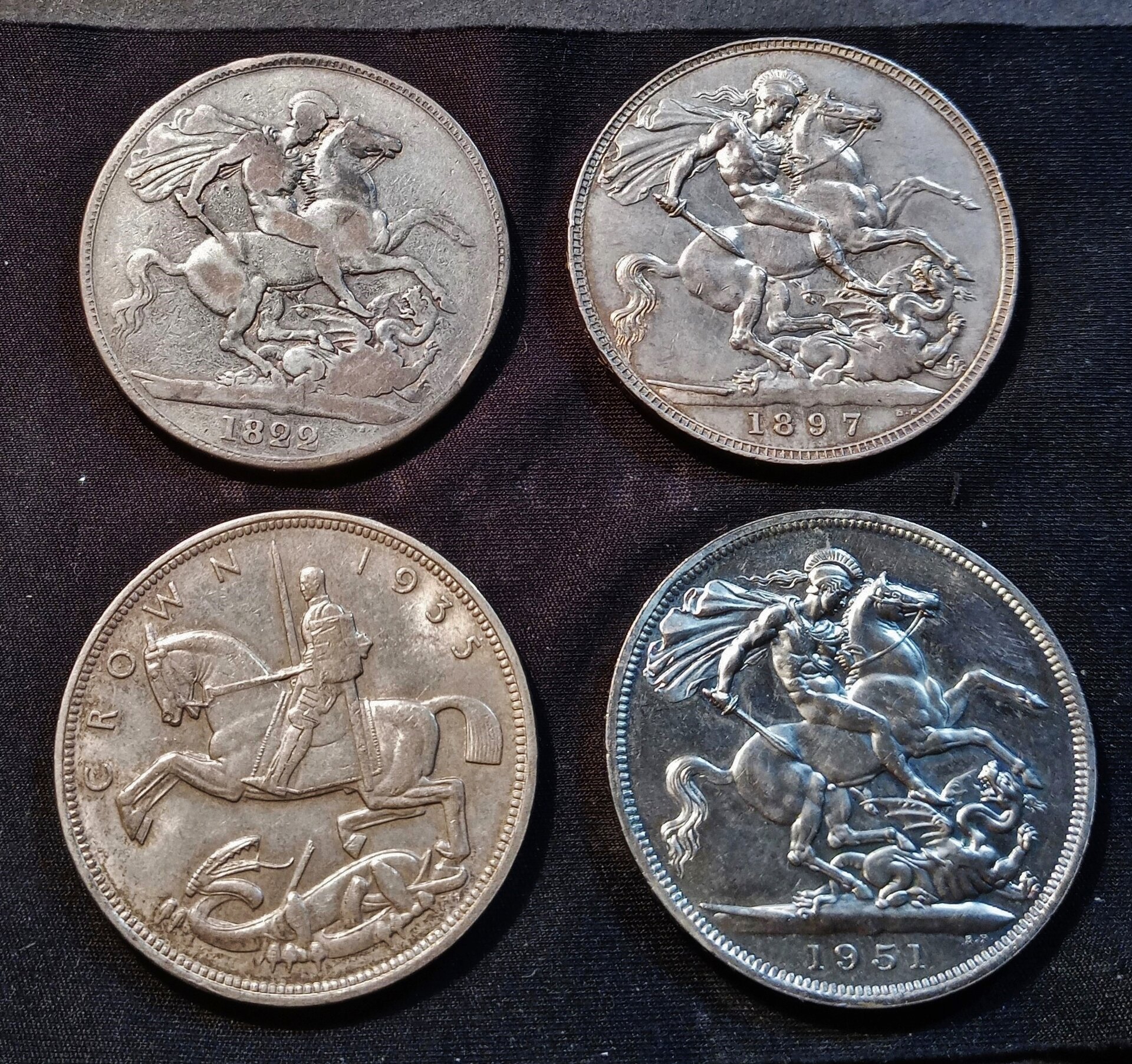 silver crowns - St George & dragon reverses 1.jpeg