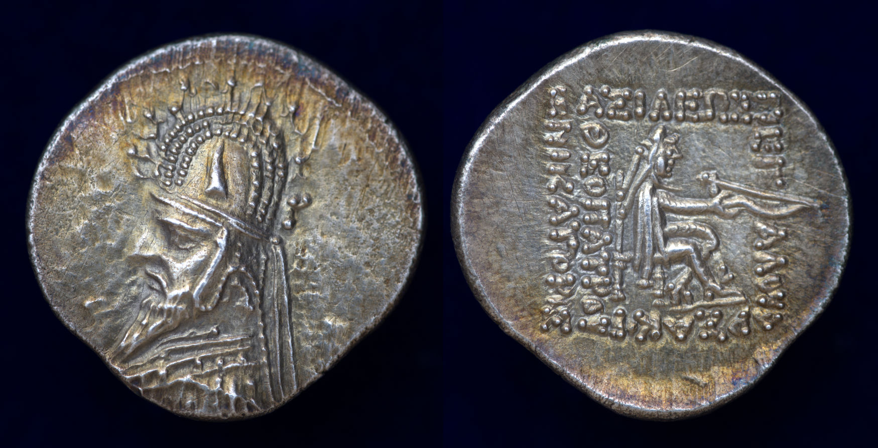 Sinatruces Parthia drachm.jpg
