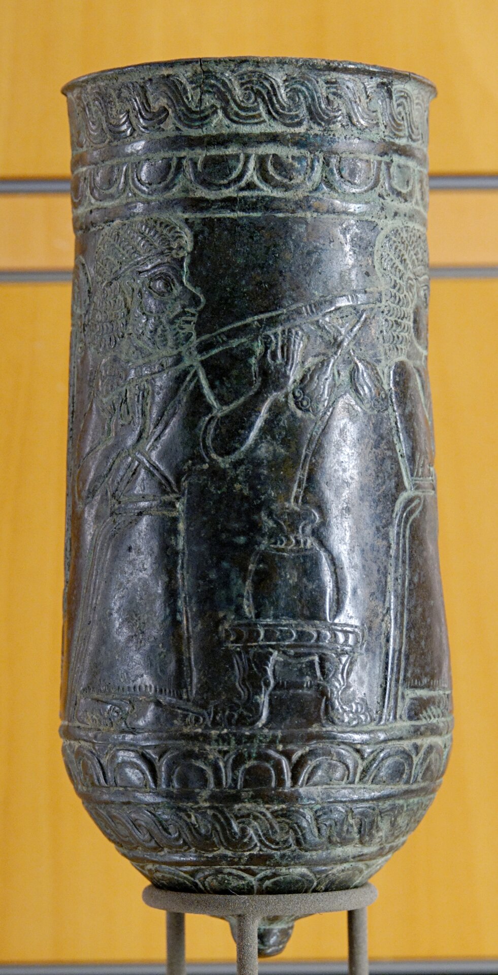 Situla_Luristan_MBA_Lyon_1936-1.jpg