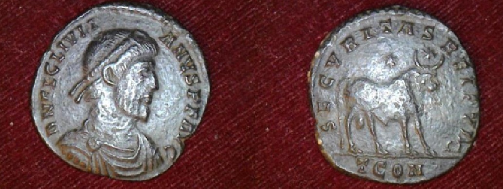 SOLD detail Julian II RIC 313 Arles (bull with 2 stars, wreath).jpg