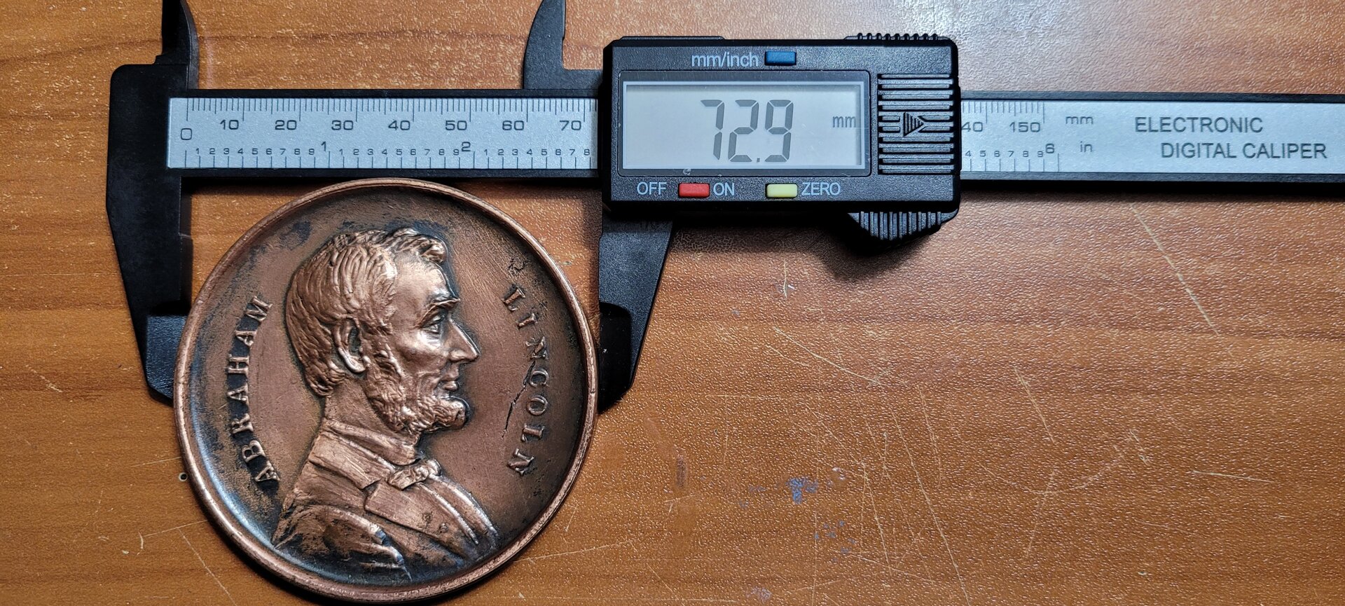 Souvinir Lincoln 3.jpg
