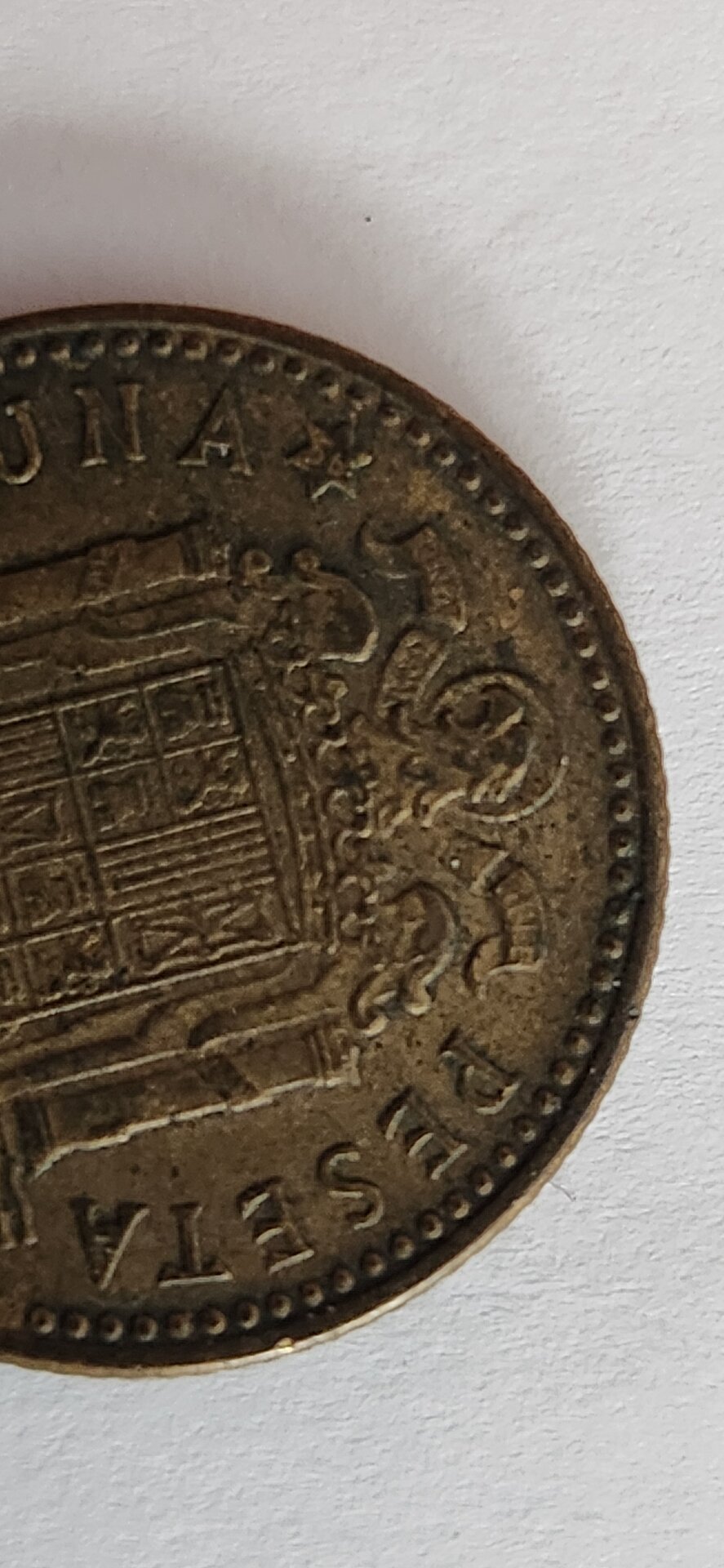 Spain Una Peseta 1947(56) reverse2 56.jpg