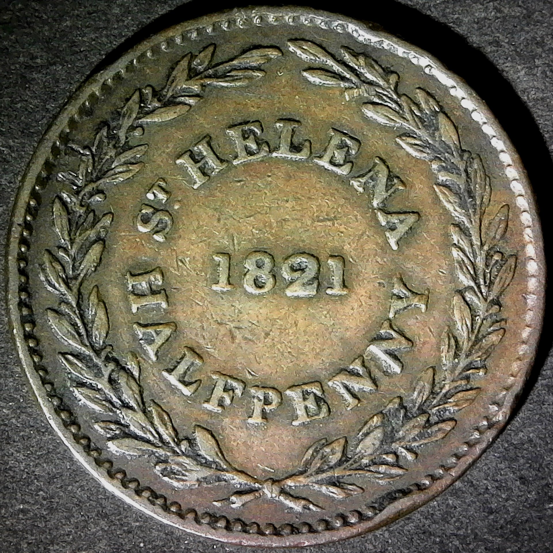 St Helena 1821 halfpenny rev.jpg