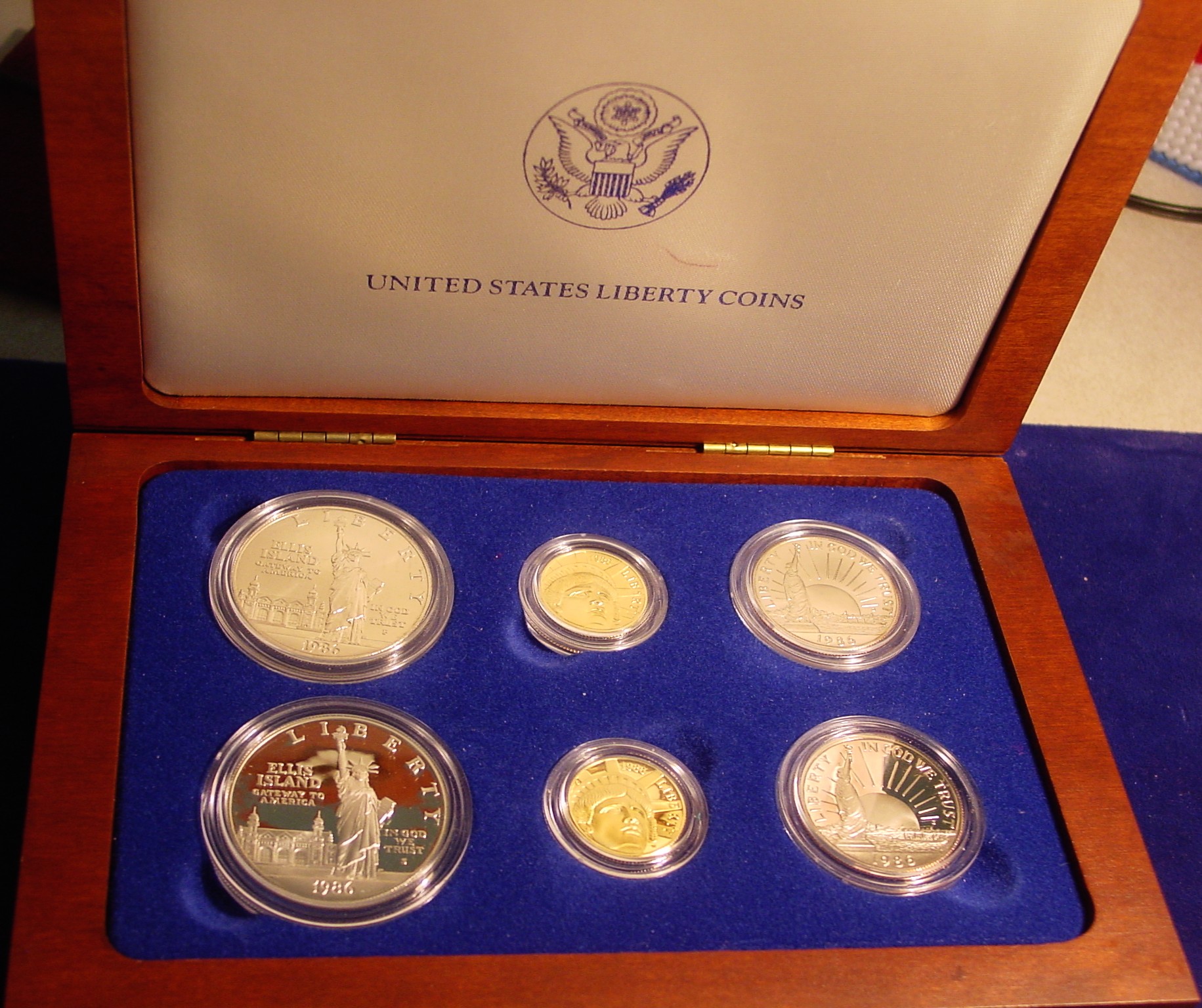 Statue of Liberty 6 pc Set.jpg