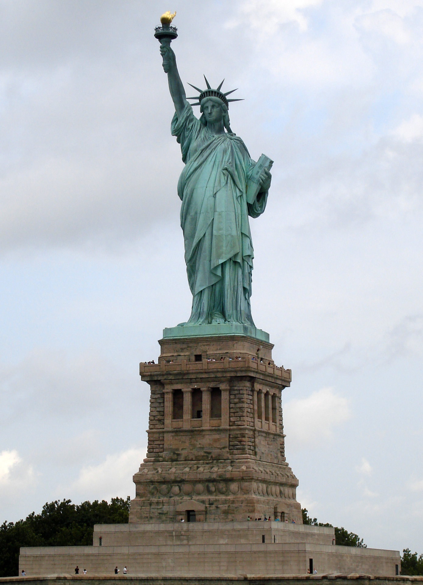 Statue_of_Liberty_7.jpg