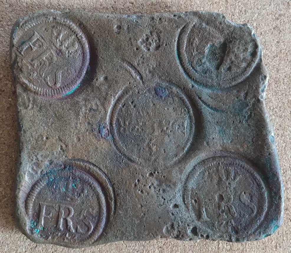 Sweden ½ daler 1743 (1).jpg