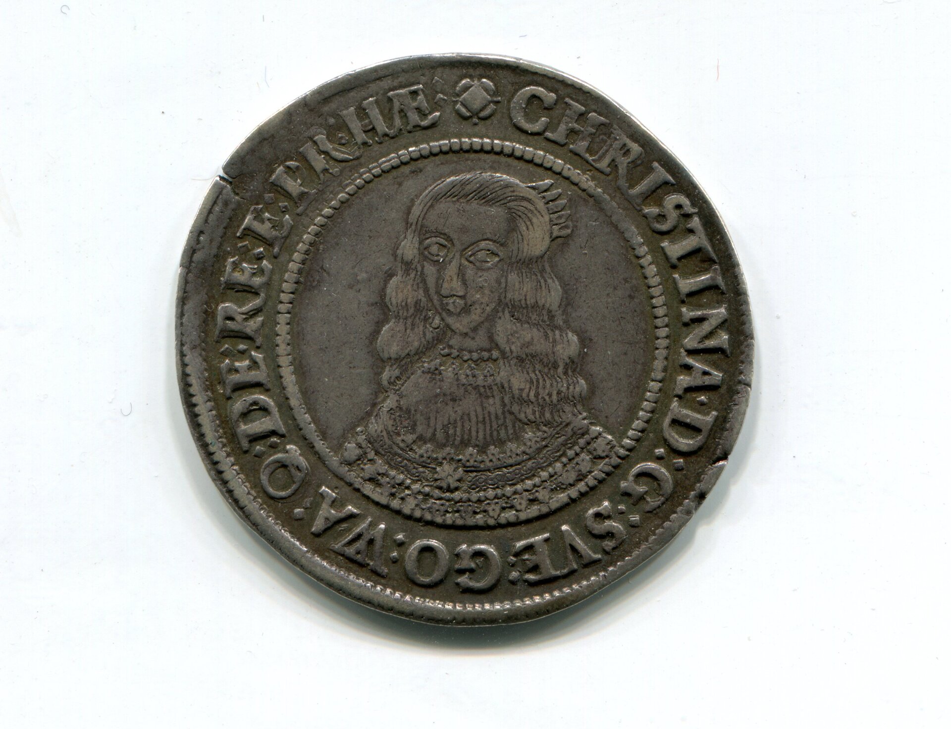 Sweden Kristina Half Daler 1644 LD obv 324.jpg