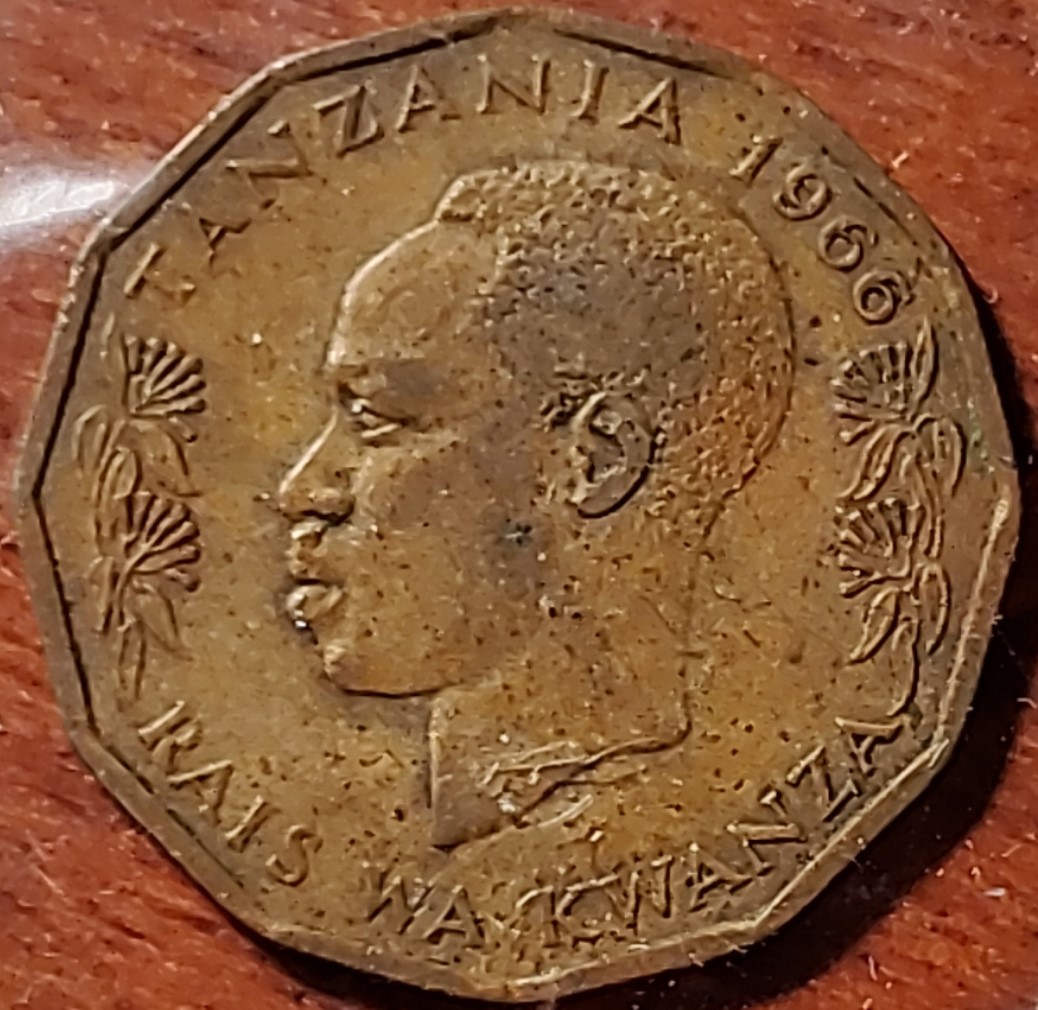 Tanzania - 5 Senti 1966 - Obv.jpg