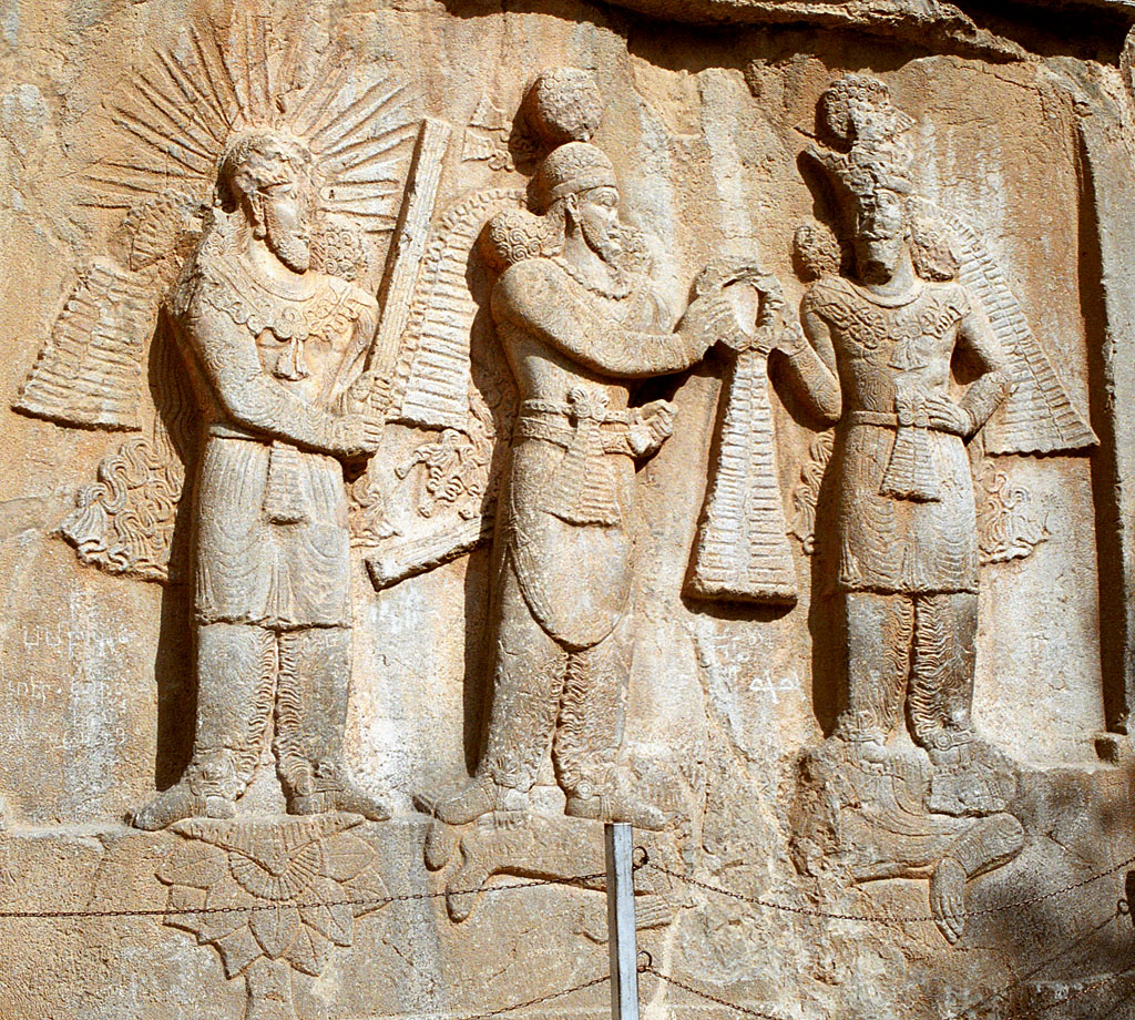 Taq-e_Bostan_-_High-relief_of_Ardeshir_II_investiture.jpg