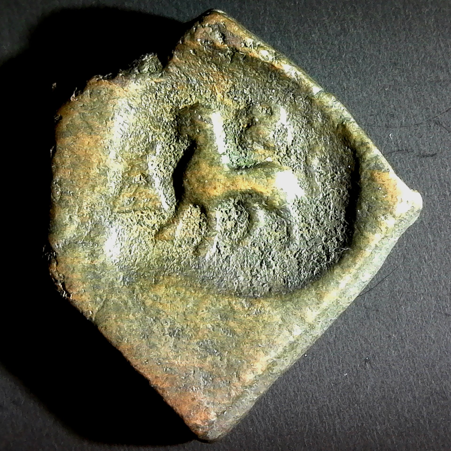 Taxila (local coinage) Circa 185-168 BC obv.jpg