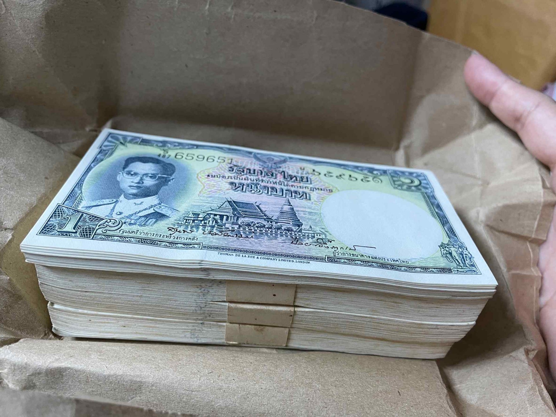 Thai_1baht_stack.jpg
