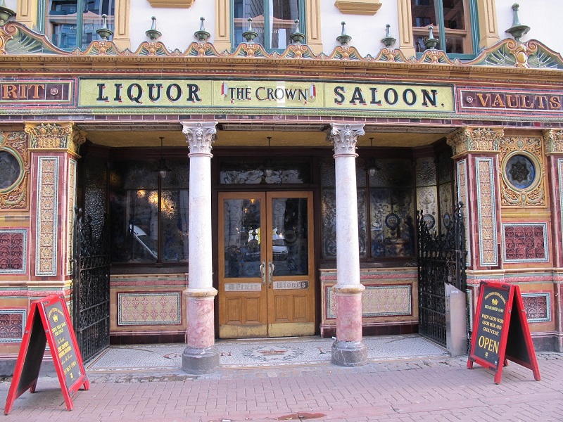 The-Crown-Saloon-Belfast.1.jpg