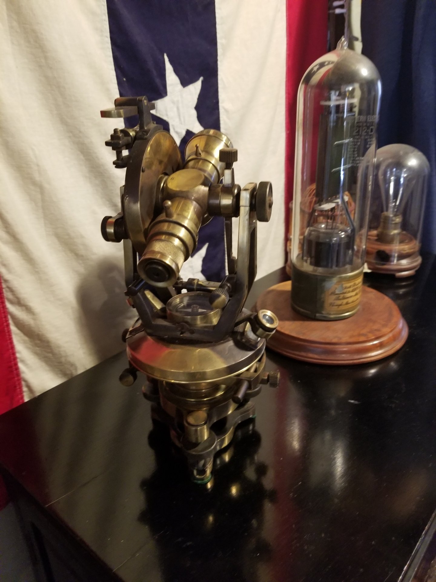 theodolite2.jpg