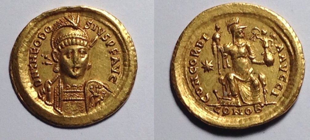 Theodosiu AV Solidus.jpg