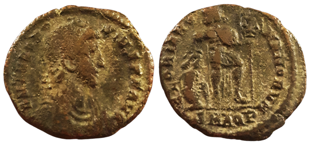 Theodosius Captive Aquileia RIC 45b.png