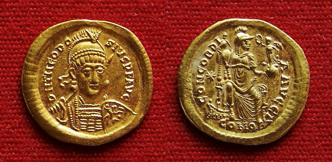 Theodosius II, Sear 21127.jpg