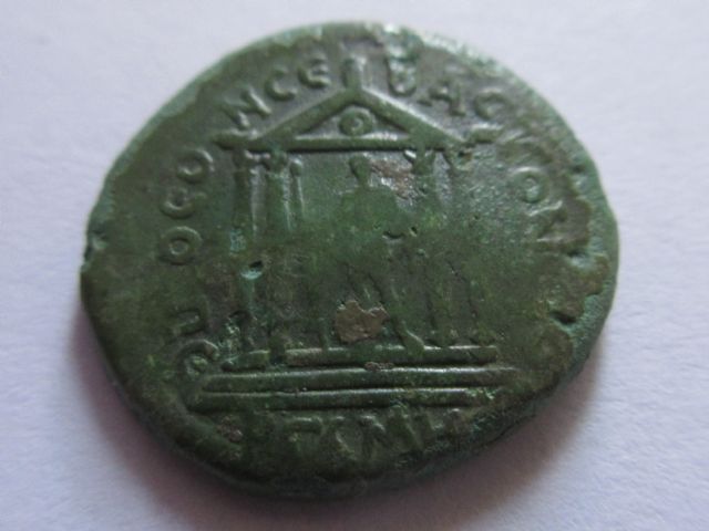 tiberius livia temple pergamon.JPG