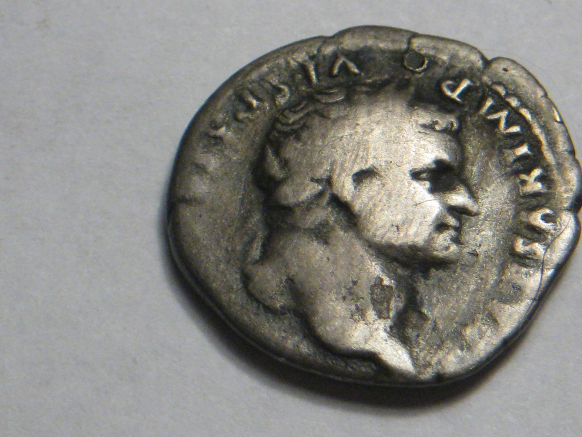titus  76 as denarius eagle reverse 002.JPG