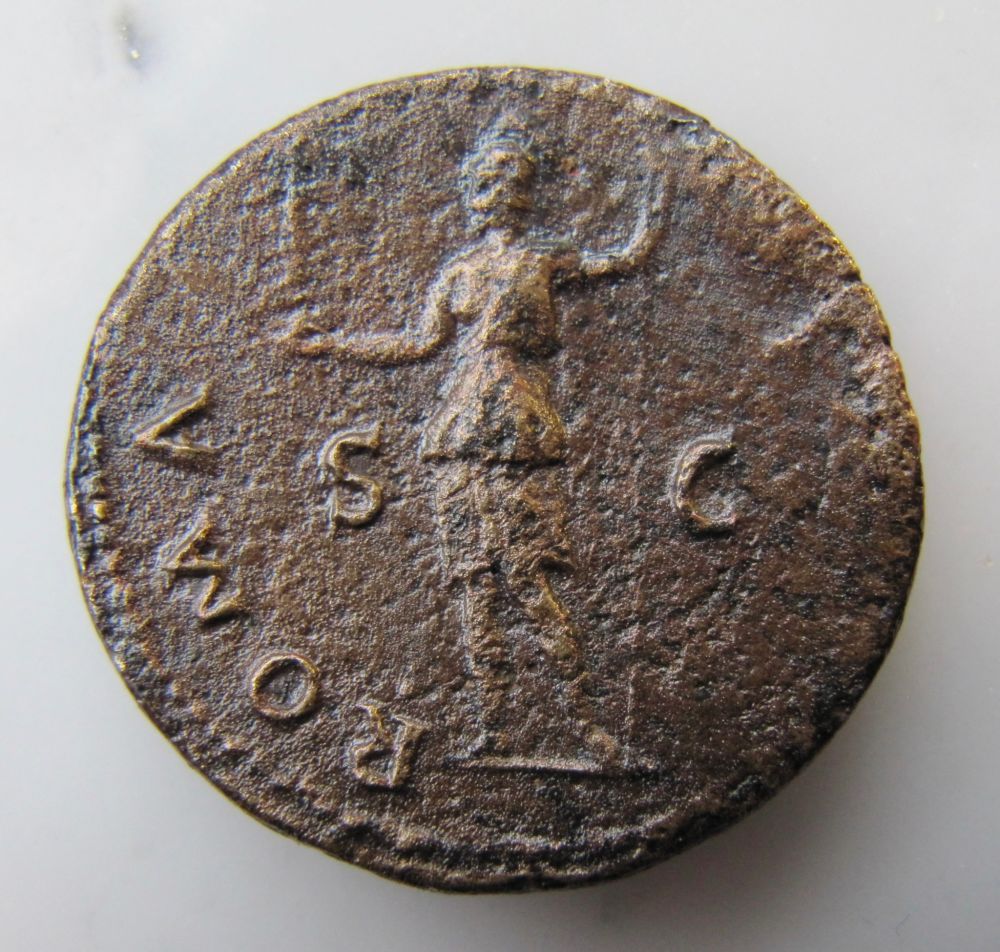 Titus Sesterz Roma-Rev - 1_opt.jpg