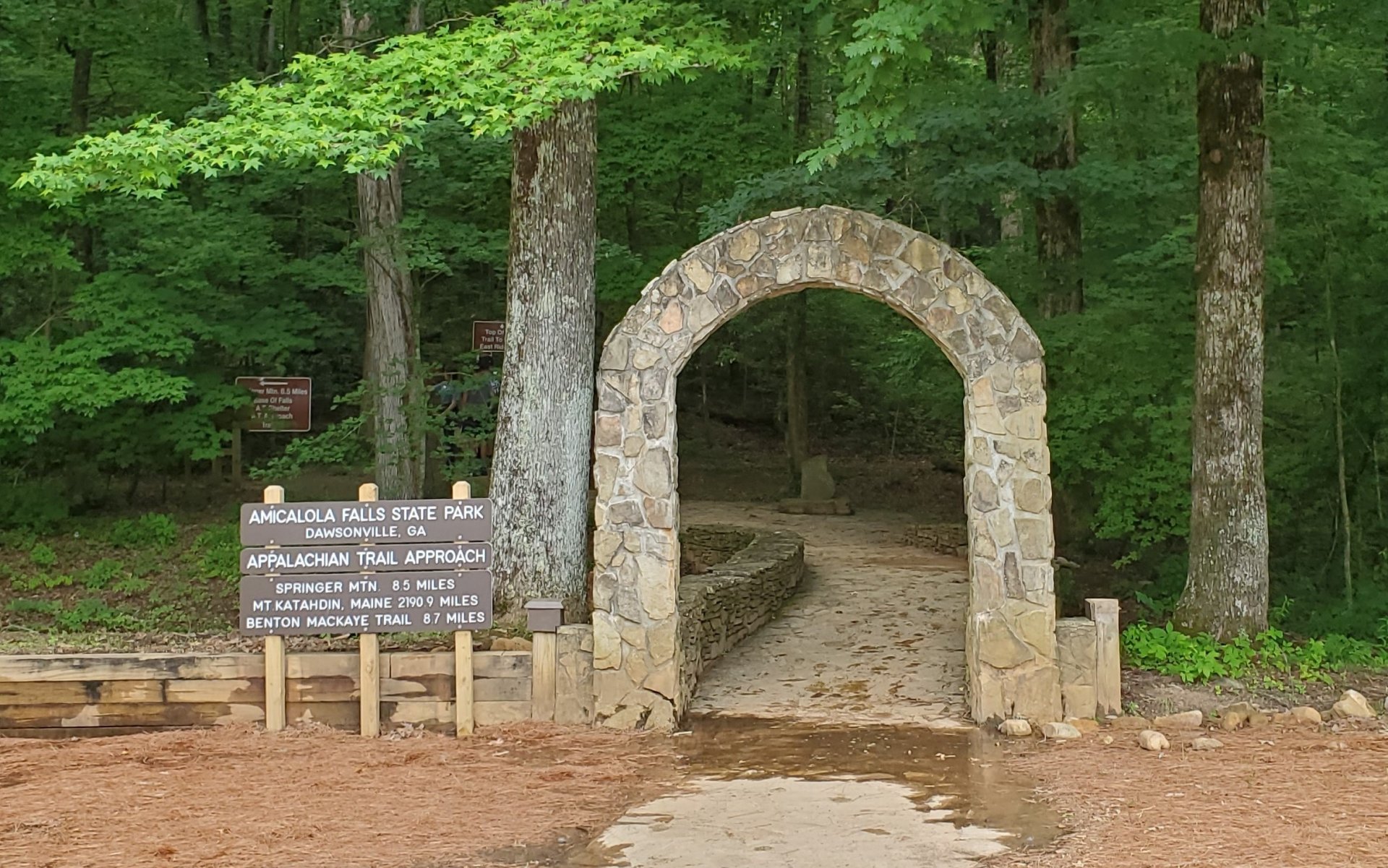 Trailhead.jpg