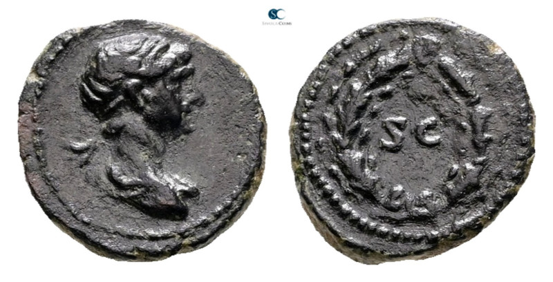 Trajan ae12.jpg