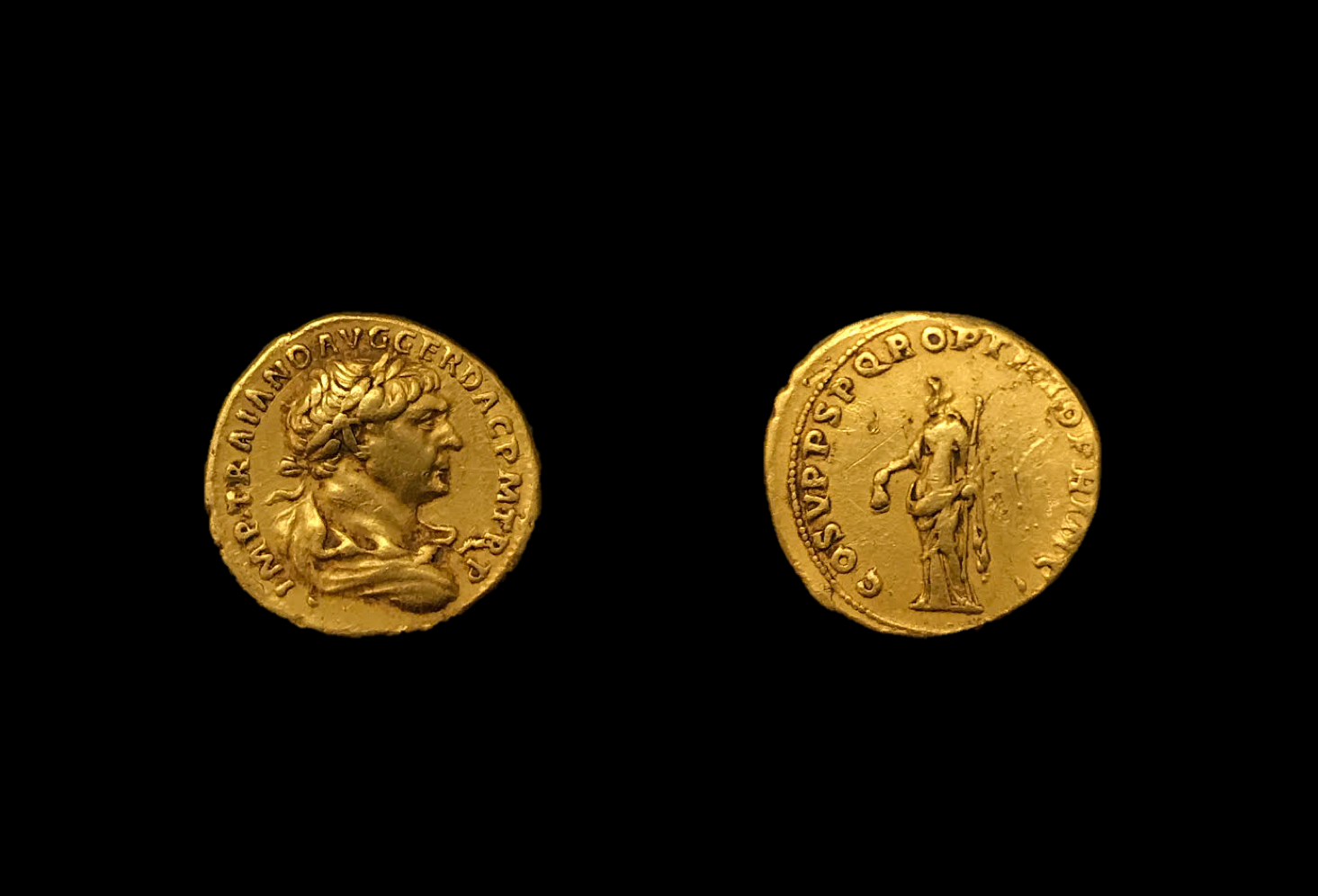 Trajan aureus.png