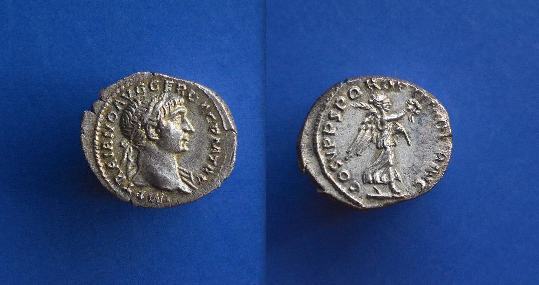 trajanq2.jpg