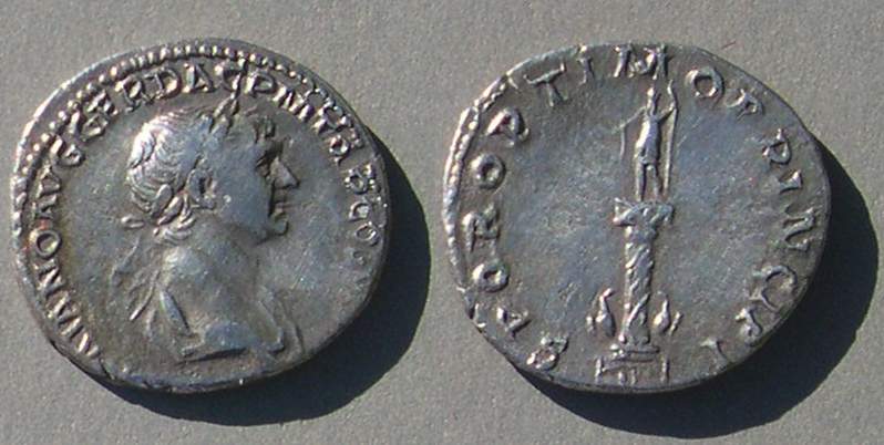TrajanSPQROPTIMOPRINCIPIColumn8936.jpg