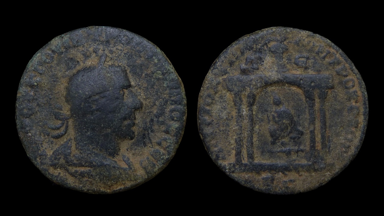 Trebonianus Gallus - Syria Antioch AE29 Temple 330.jpg