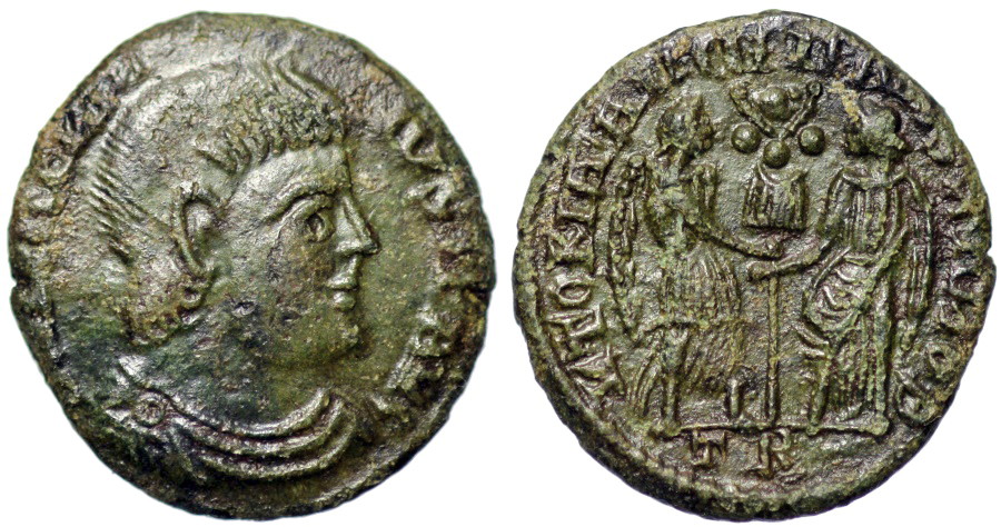 Trier_VICTORIA_Magnentius.jpg