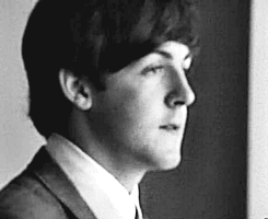 tumblr_mxkcz33yvZ1qlbmi0o2_250.gif