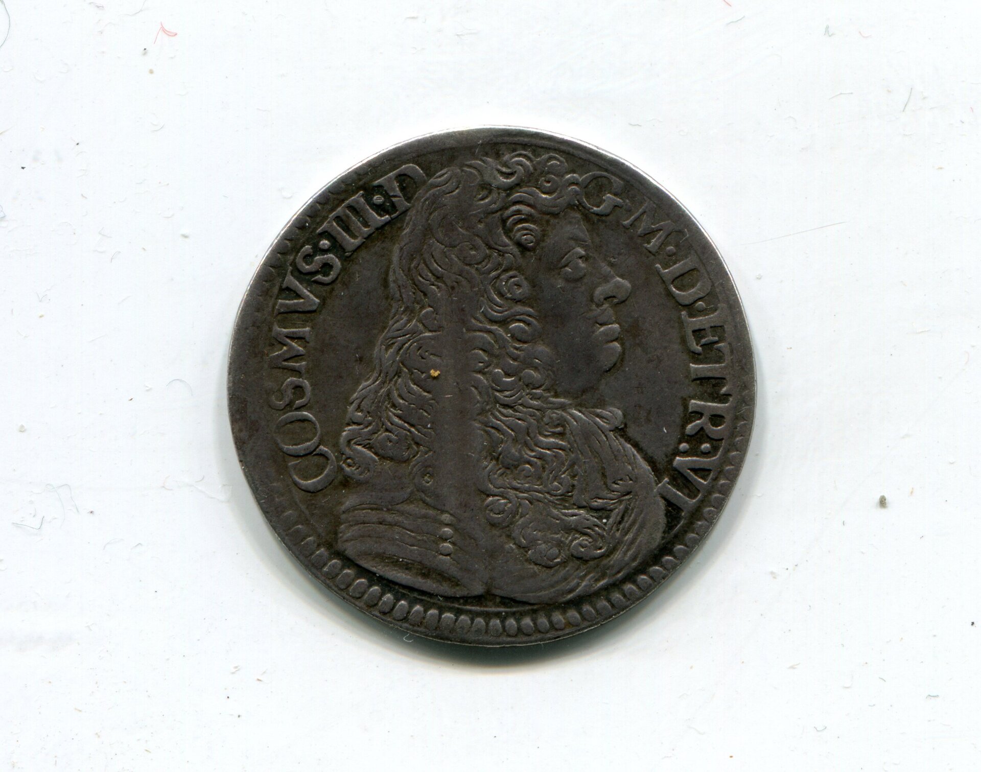 Tuscany Cosimo III Lira 1677 LD obv 623.jpg
