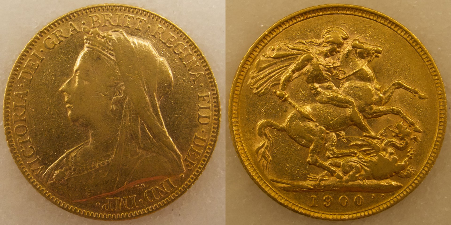 UK Victoria 1 Sovereign 1900.jpg