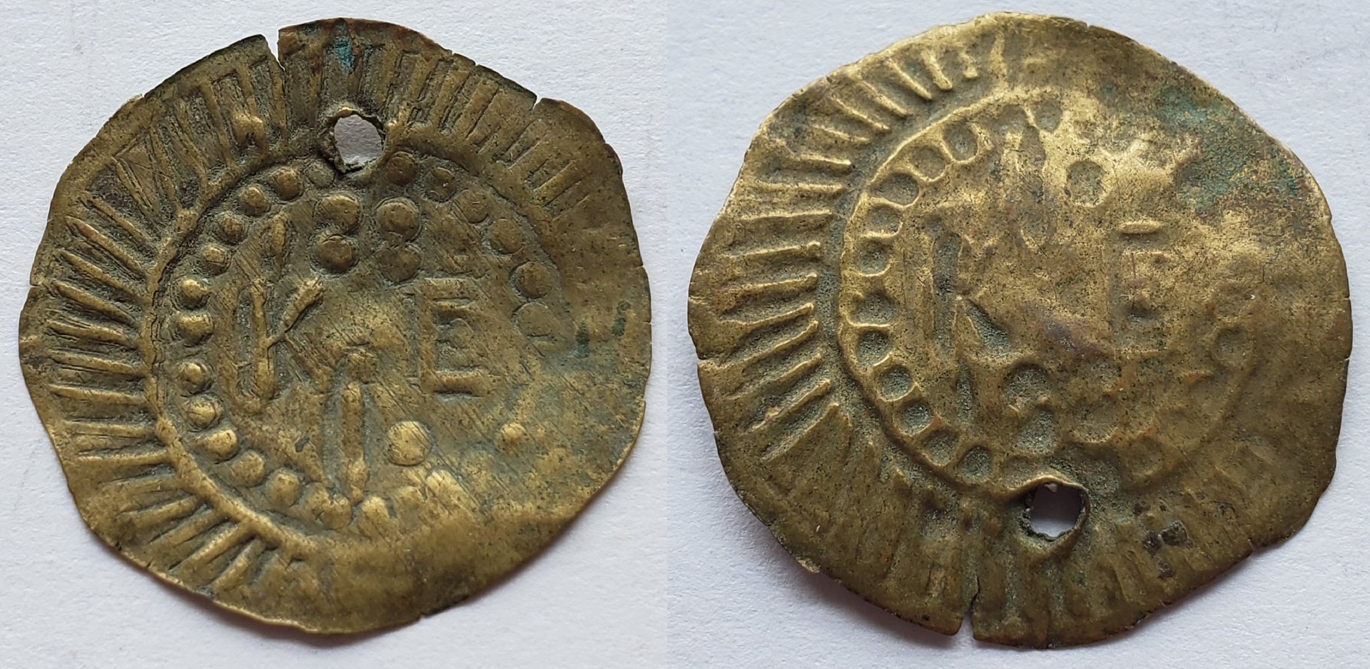 Unknown bracteate KE.jpg