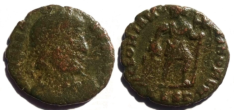 Unknown emperor GLORIA ROMANORVM.jpg