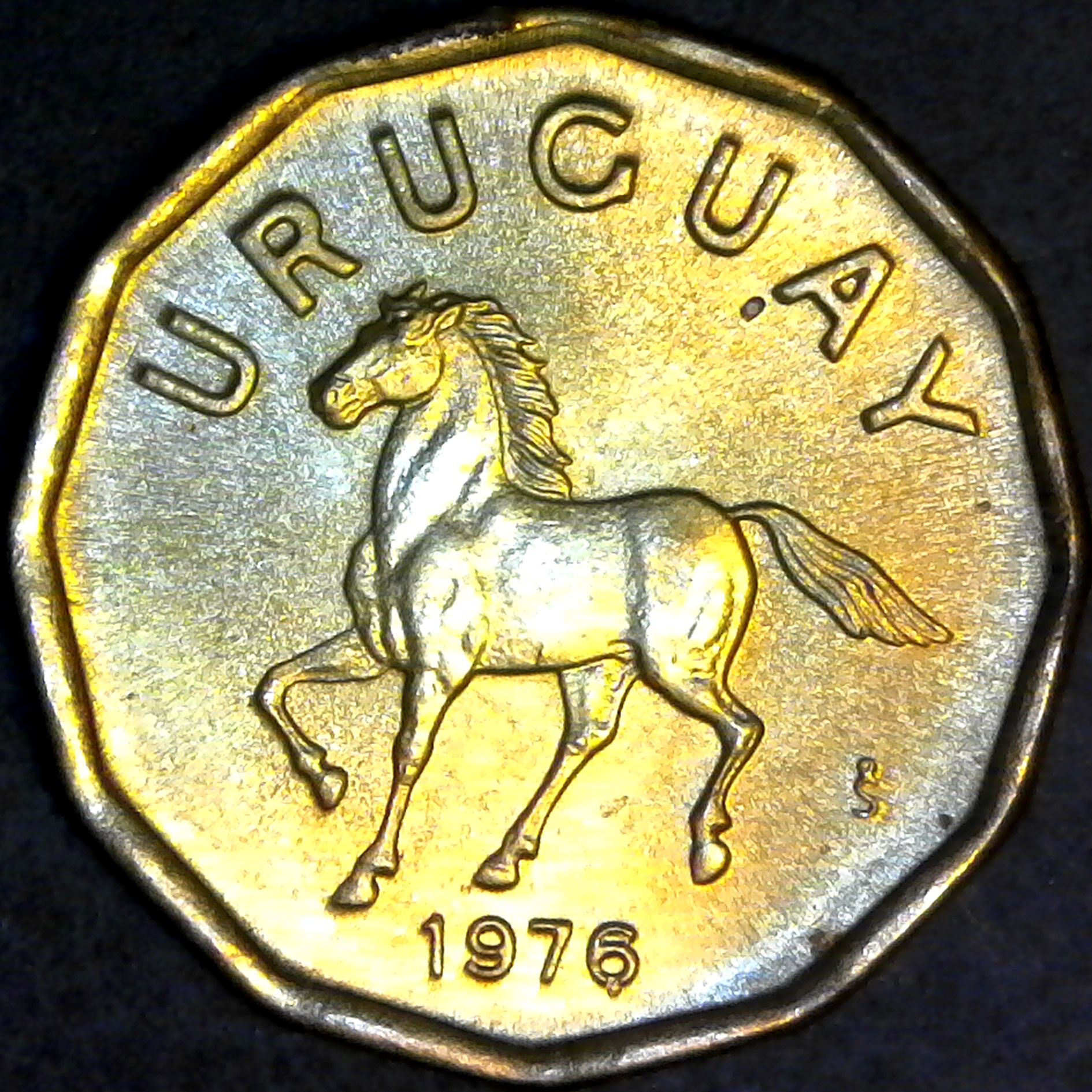 Uruguay 10 Centimos 1978 obverse.jpg