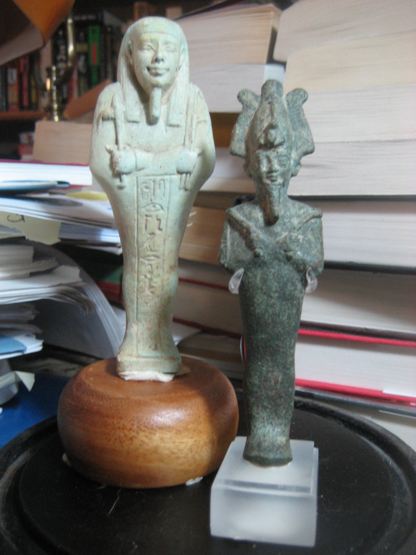 Ushabti with hieroglyphics 2 (with bronze Osiris 1).jpg